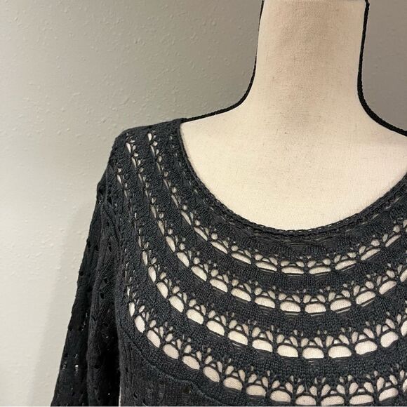 Open knit charcoal color sweater - Picture 2 of 13